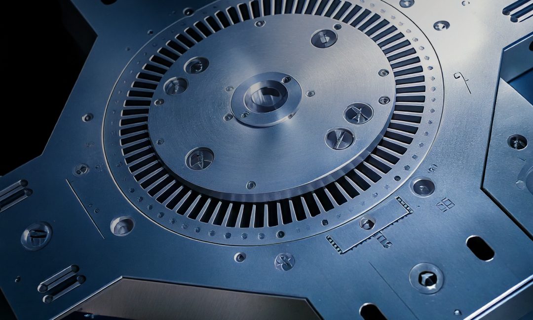 Cómo elegir la punzonadora CNC perfecta: Guía para una inversión inteligente